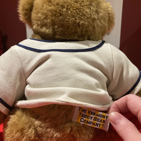 Vermont Teddy Bear approx 15” - Picture 2 of 2